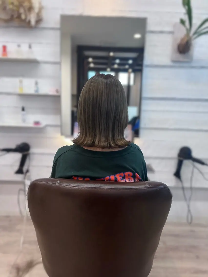 ミディアム 三原 つばさのヘアスタイル