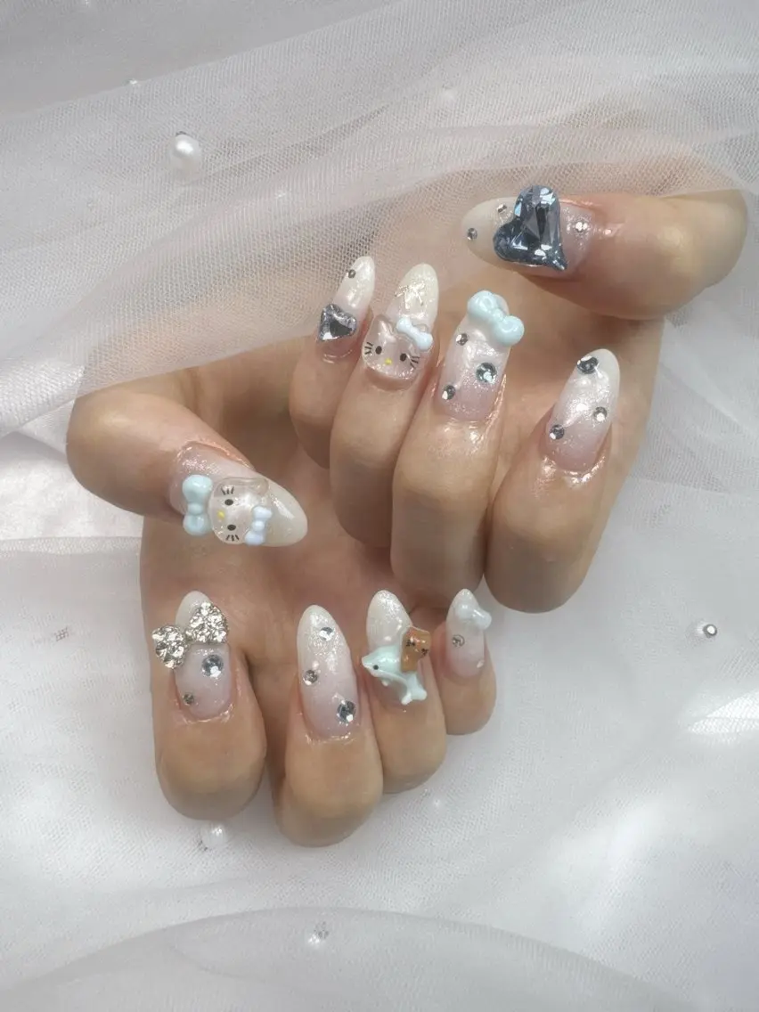 ネイル アートネイル チークネイル ドット フットネイル フレンチネイル ハンドネイル Queeens nailのネイルデザイン