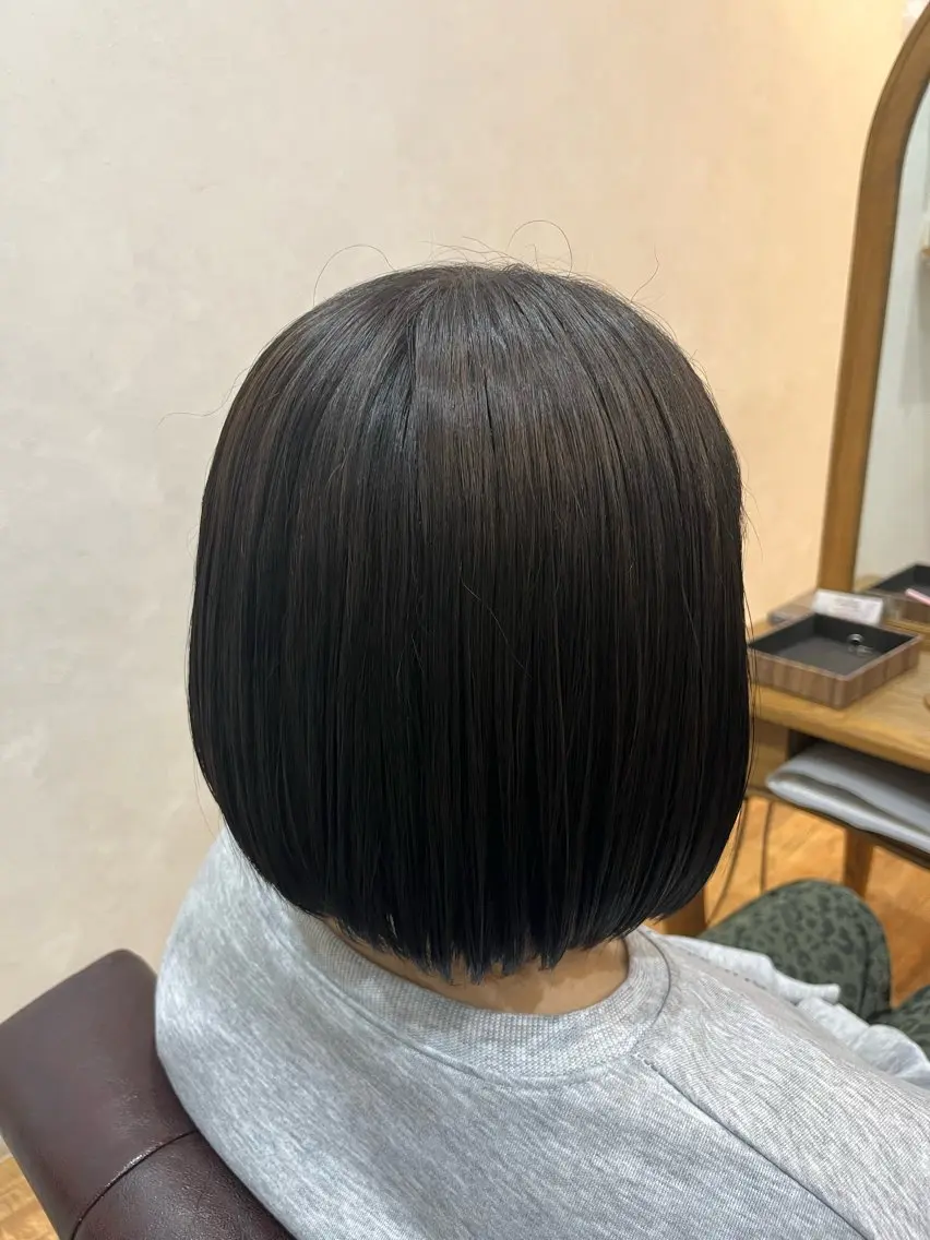 カラー ヘアカラー 小磯 美輝のヘアスタイル