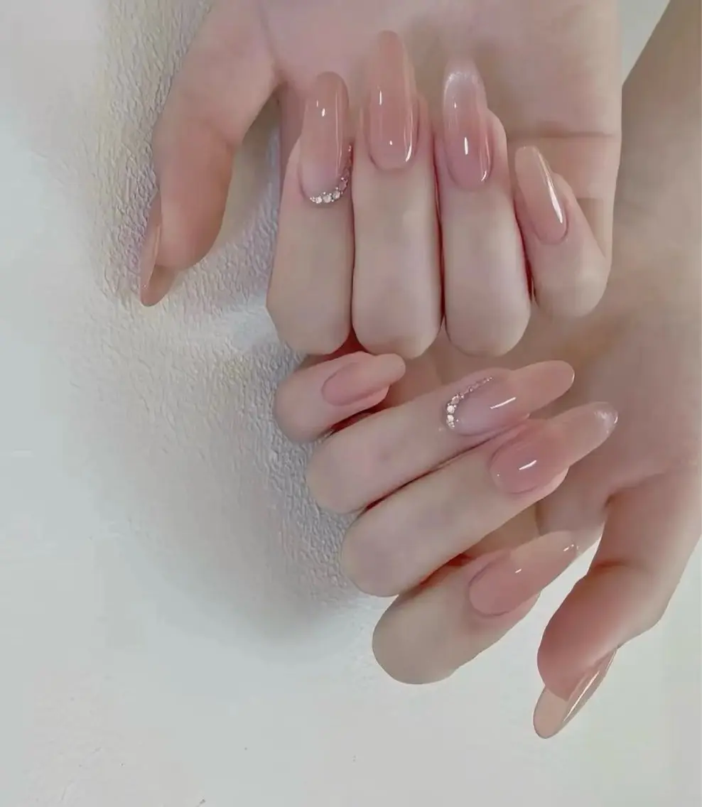 ネイル チークネイル 長さ出し フレンチネイル ガーリー 韓国ネイル sun nail池袋 モデル募集のネイルデザイン