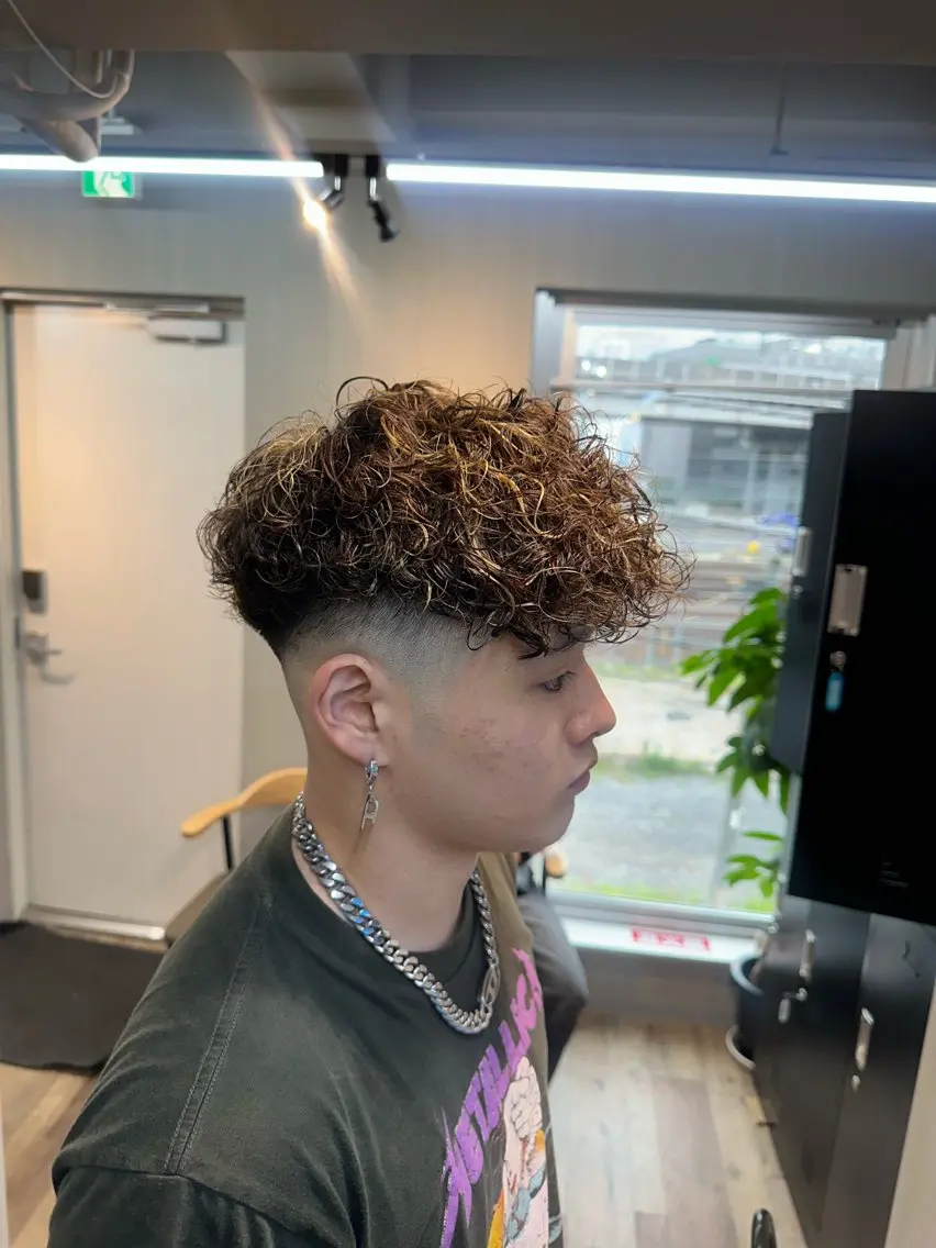 カラー パーマ メンズ カット ヘアカラー パーマ 大宮/海外風パーマ 🇺🇸隼也🇪🇸のヘアスタイル