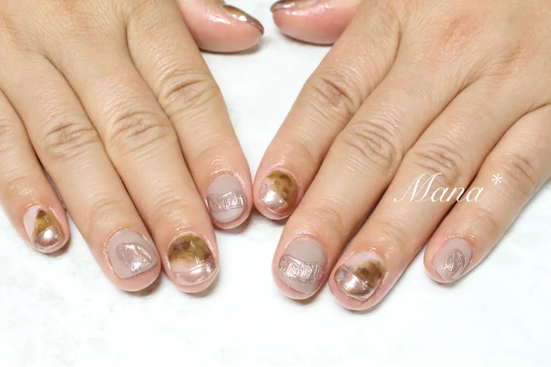 ネイル ニュアンスネイル 塚田 由香里のネイルデザイン