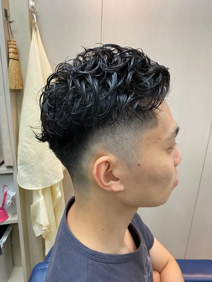 土日限定！カット+パーマ（アイロンパーマ【コテパーマ】orロッドパーマ）の写真