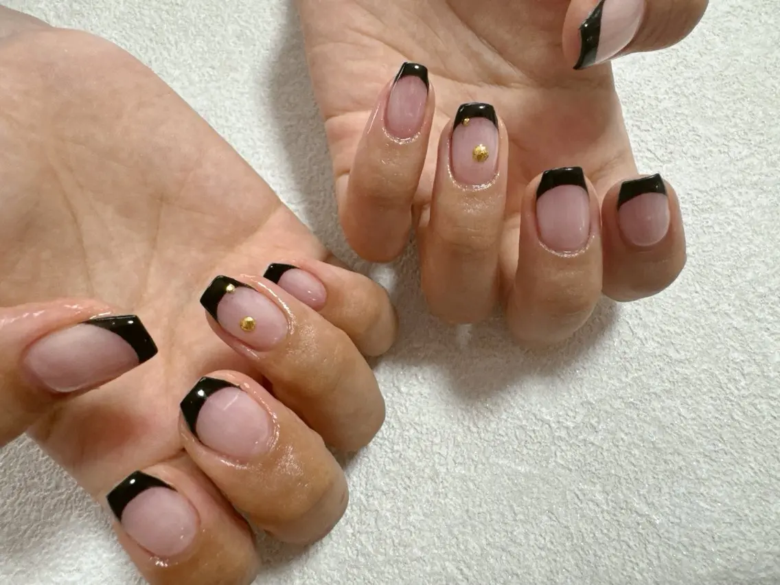 ネイル フレンチネイル ジェルネイル メンズネイル パラジェル ワンホンネイル kiki nail たまプラーザのネイルデザイン