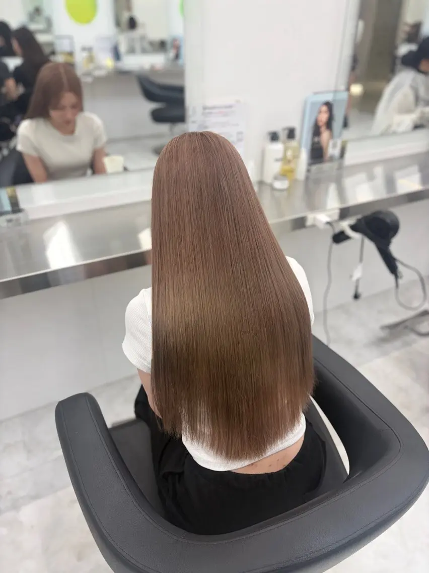カラー ヘアカラー トリートメント ヘアセット 透明感うる艶カラー 🤍MANAMIのヘアスタイル