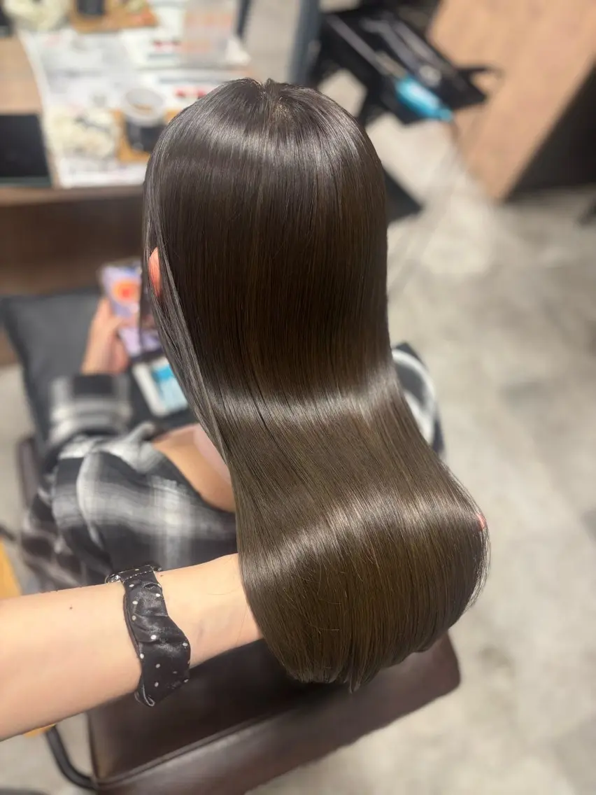 ロング カット ヘアカラー トリートメント きょうか🩶 /艶髪/髪質改善のヘアスタイル