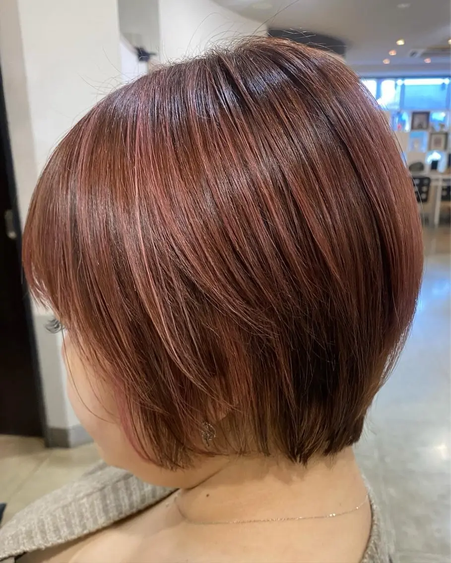 ショート カラー ヘアアレンジ ショートボブ ハイライトカラー ピンクカラー ボブ ハイライト 烏山 達也のヘアスタイル