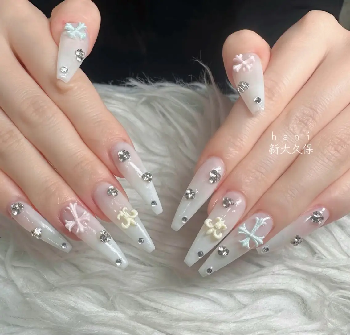 ネイル フットネイル フレンチネイル グラデーション 韓国ネイル ロングネイル ハンドネイル Hani Nail Salonのネイルデザイン