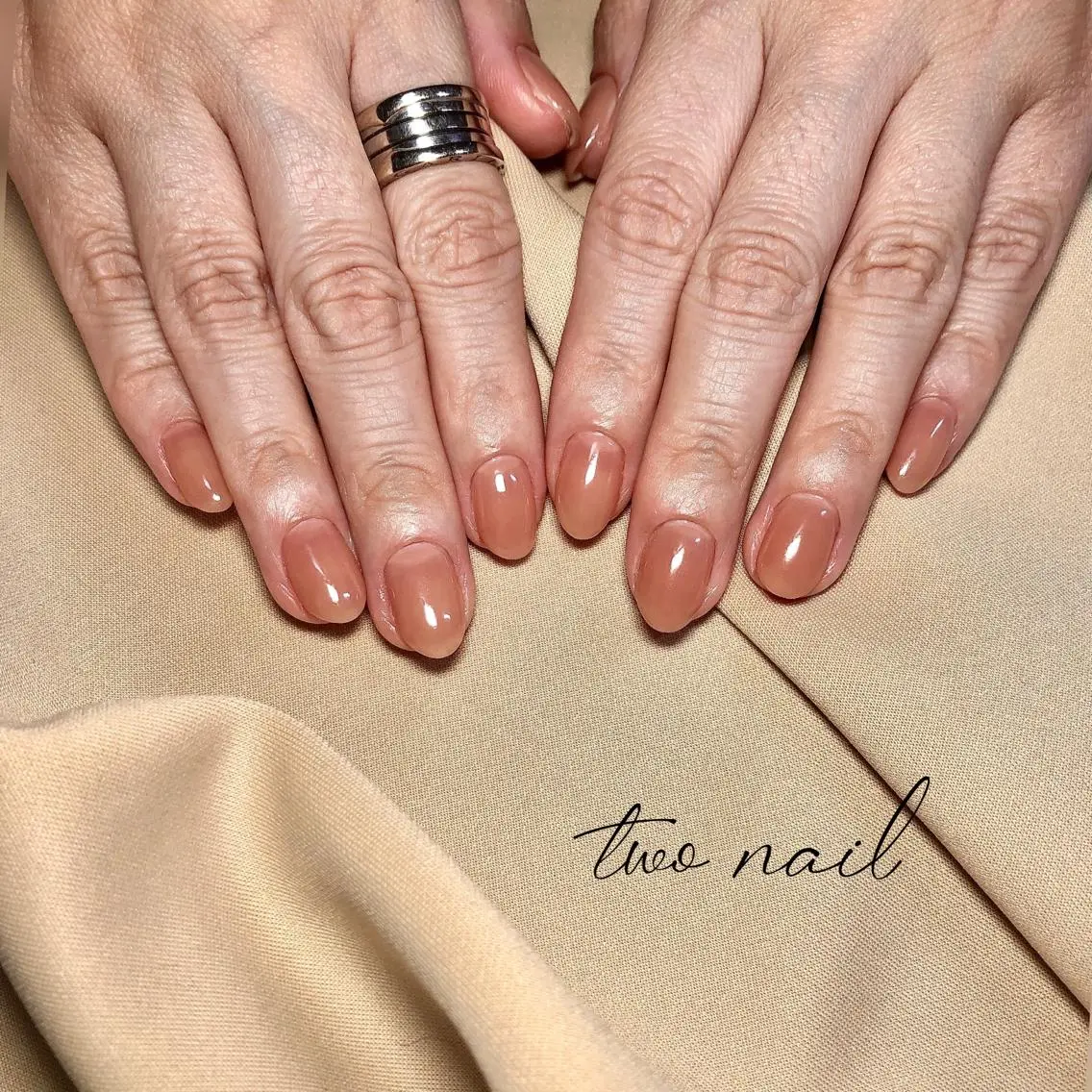 ネイル アートネイル ブラウン フットネイル ハート ニュアンスネイル ハンドネイル two nailのネイルデザイン