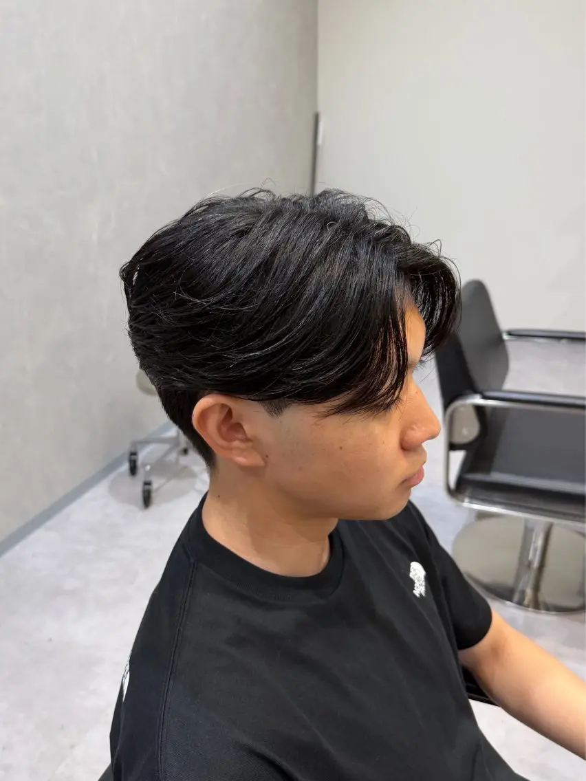 ショート メンズ センターパート 刈り上げ カット ヘッドスパ 縮毛矯正/メンズ カット栄 伊藤 翔哉のヘアスタイル