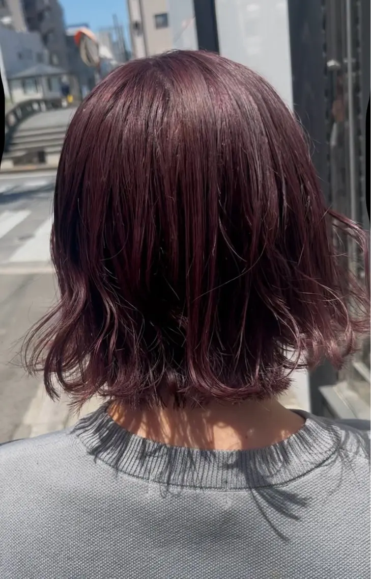 ショート カラー ブリーチ ブラウンカラー ブリーチなしカラー ピンクカラー ピンクブラウン 東村 桃花のヘアスタイル