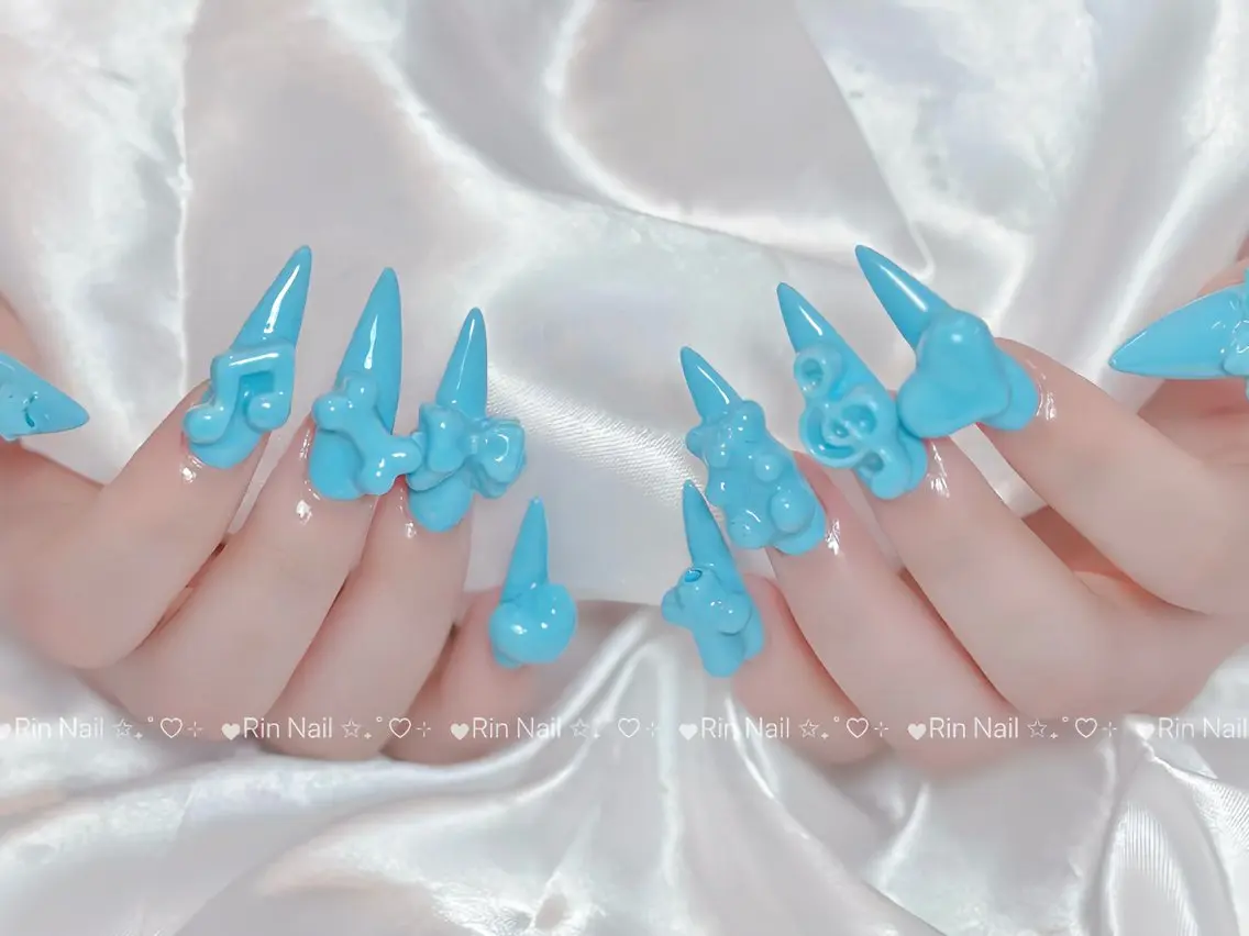 ネイル オーロラネイル ブルー フットネイル ジェルネイル 氷ネイル・うるうるネイル ハンドネイル Rin Nail 新大久保店のネイルデザイン