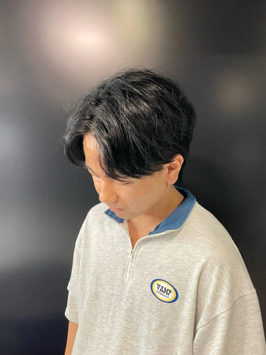 ショート ヘアアレンジ メンズ センターパート カット メンズ専門 美容師✨ アメ村 堀江颯瑛のヘアスタイル