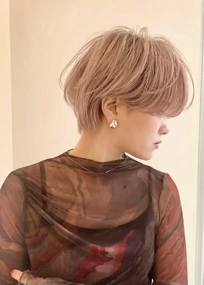 カット+ブリーチ+カラーの写真