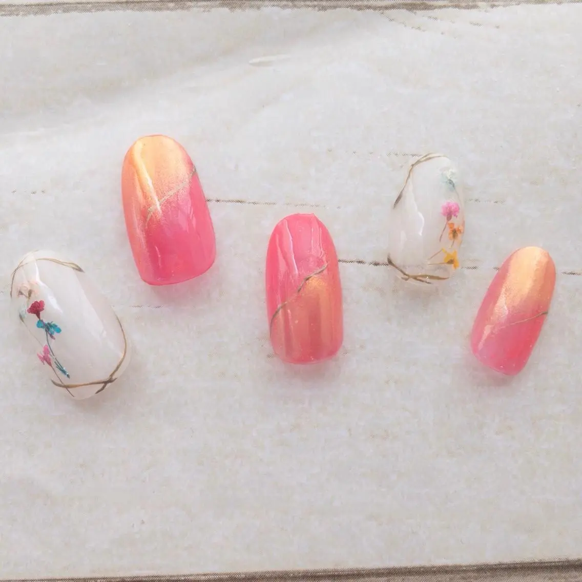 ネイル 💗🪽Tiary Nail🪽💗のネイルデザイン