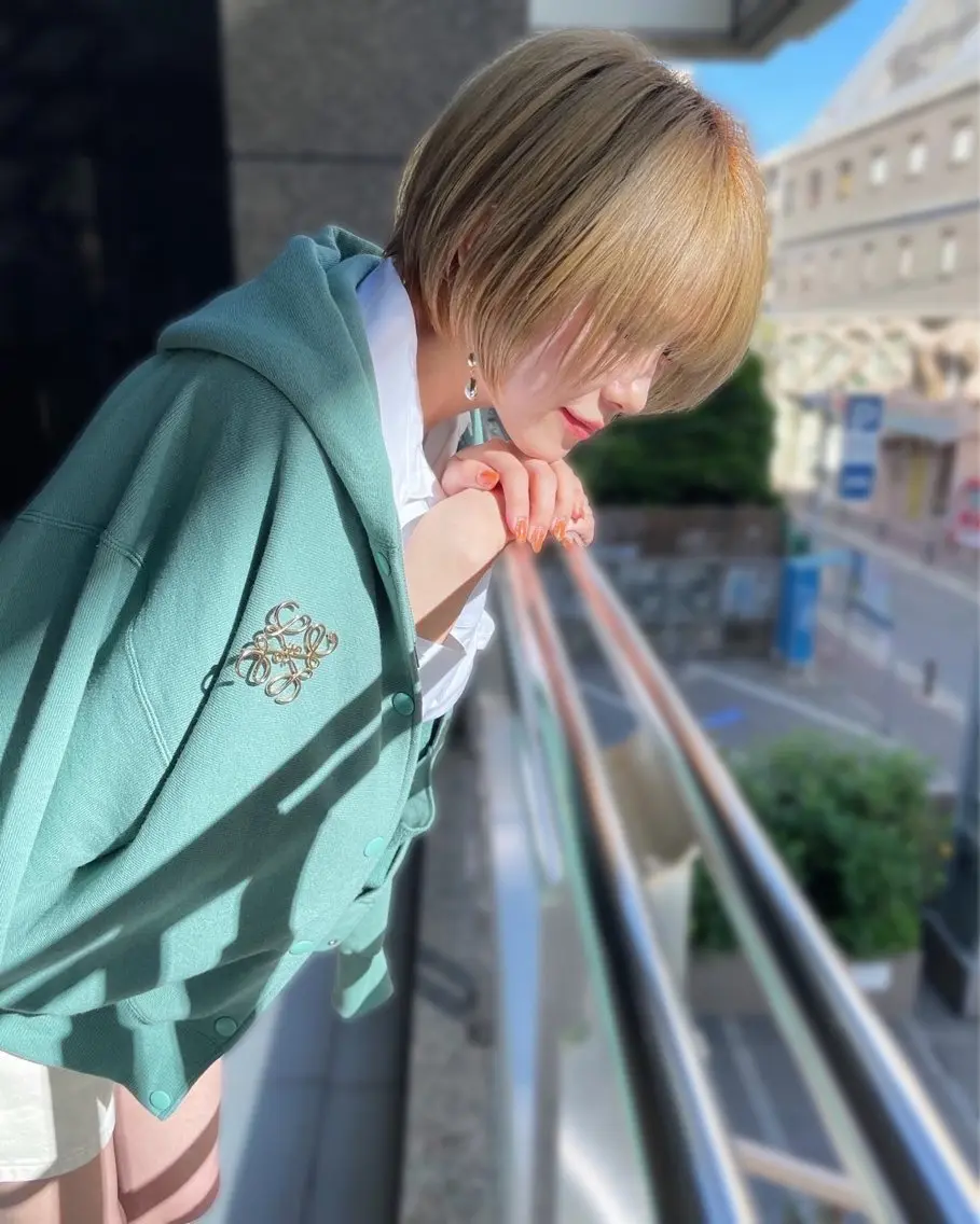 ショート ヘアカラー トリートメント Aster 店長 れおんのヘアスタイル