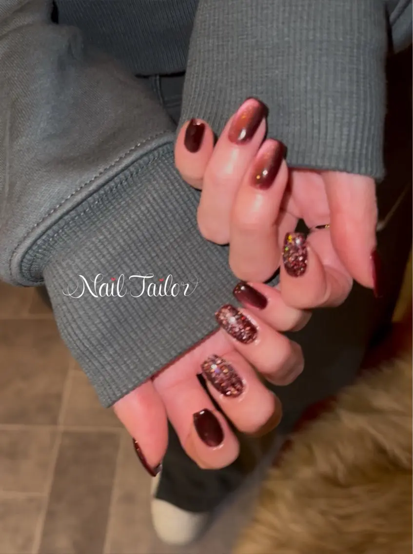 ネイル ボルドー 長さ出し フラッシュネイル マグネットネイル ミディアムネイル ハンドネイル NailTailor ネイルテイラーのネイルデザイン
