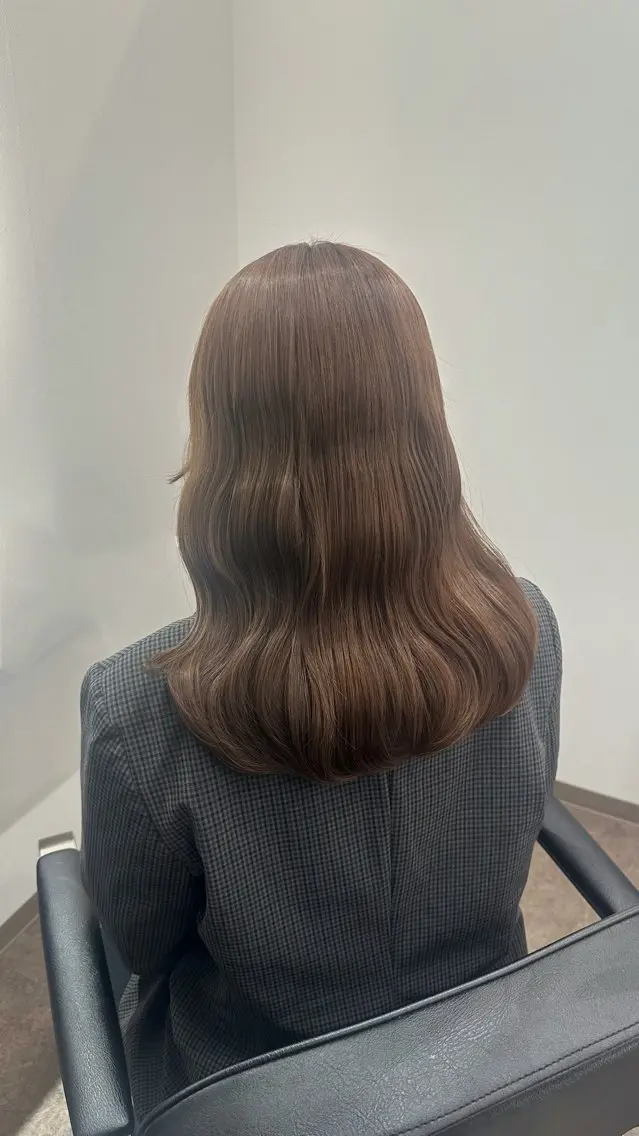 ロング カラー ベージュカラー 透明感カラー オリーブベージュ 岐阜/細畑駅徒歩1分 井口朝香のヘアスタイル
