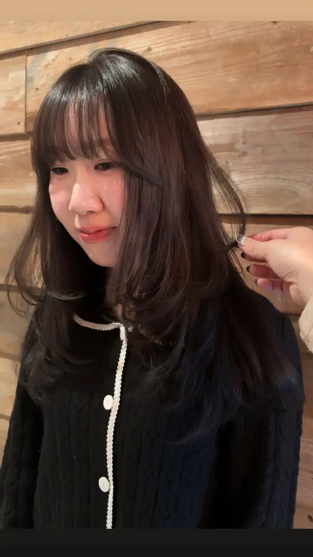 ミディアム カラー パーマ カット ヘアカラー レイヤー/透明感/ ブリーチなし/わかなのヘアスタイル