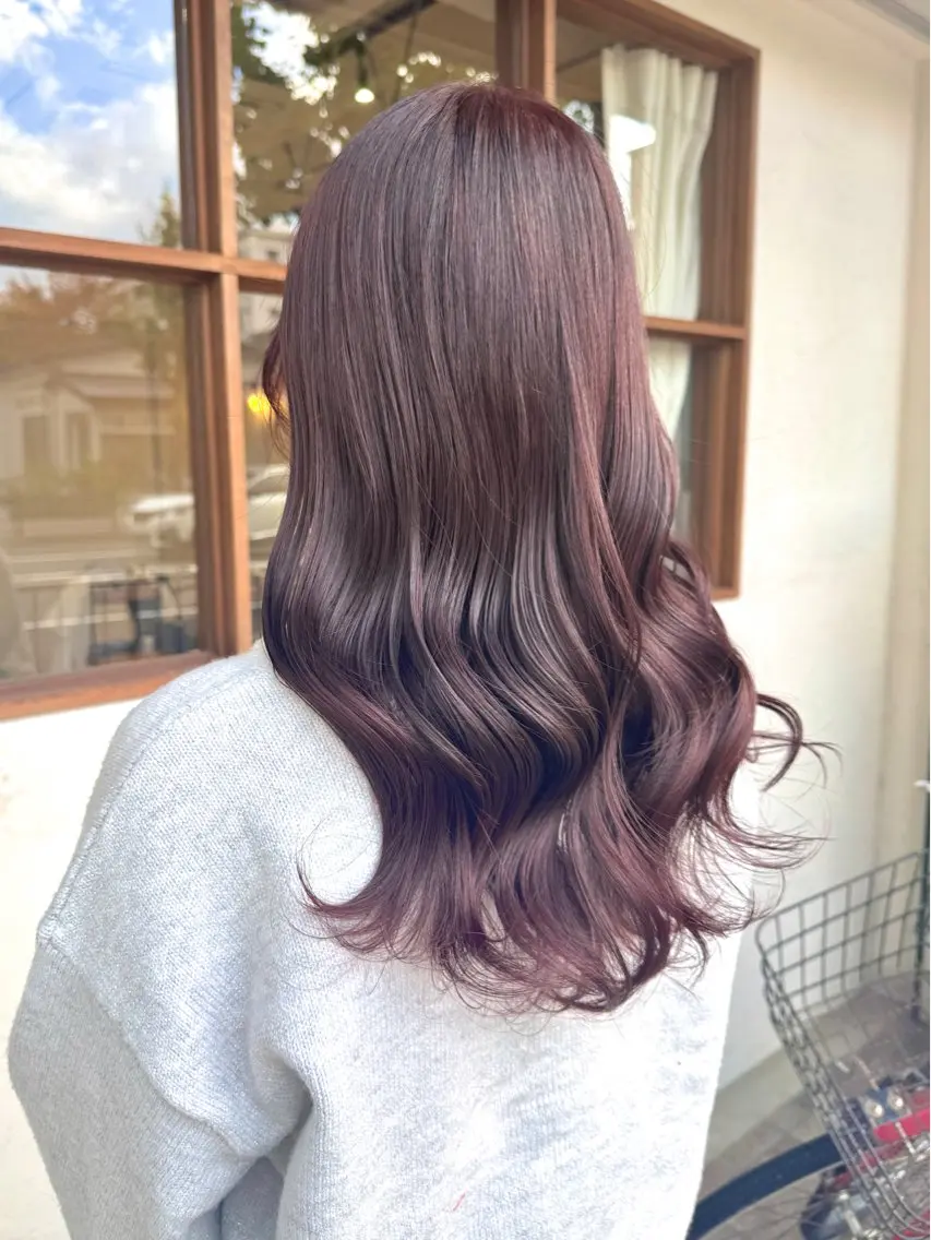 ロング カラー レッドカラー 宮川 彩乃のヘアスタイル