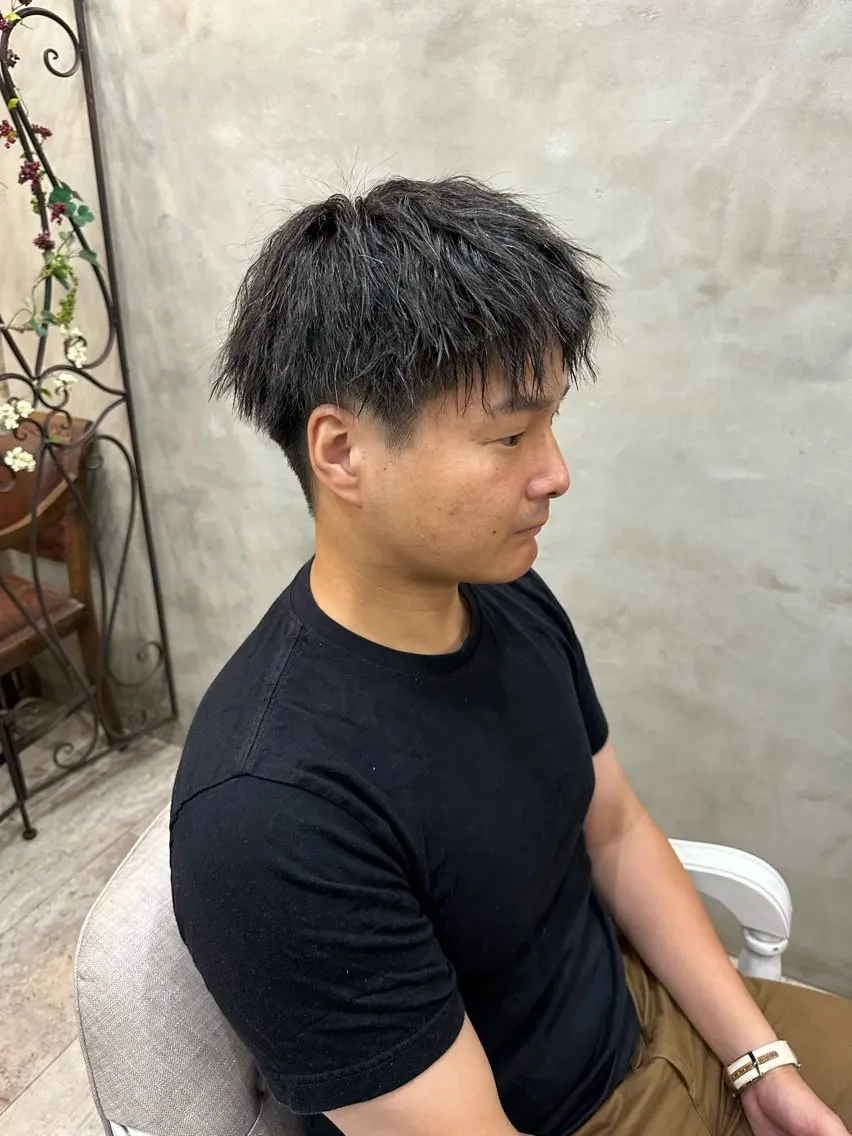 パーマ メンズ メンズパーマ メンズツイストパーマ ツイストパーマ カット スパのヘアスタイル