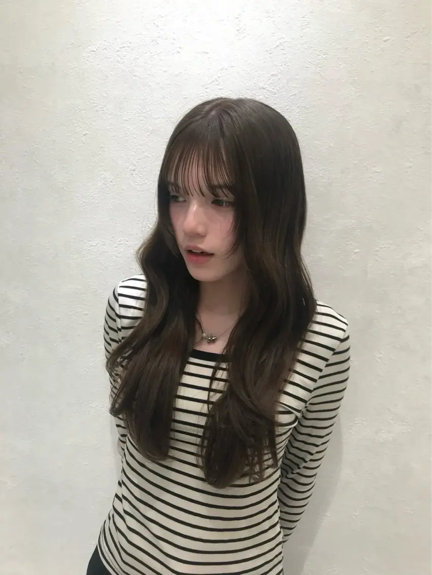 ロング ヘアカラー YUI 🎀 EARTH金山のヘアスタイル