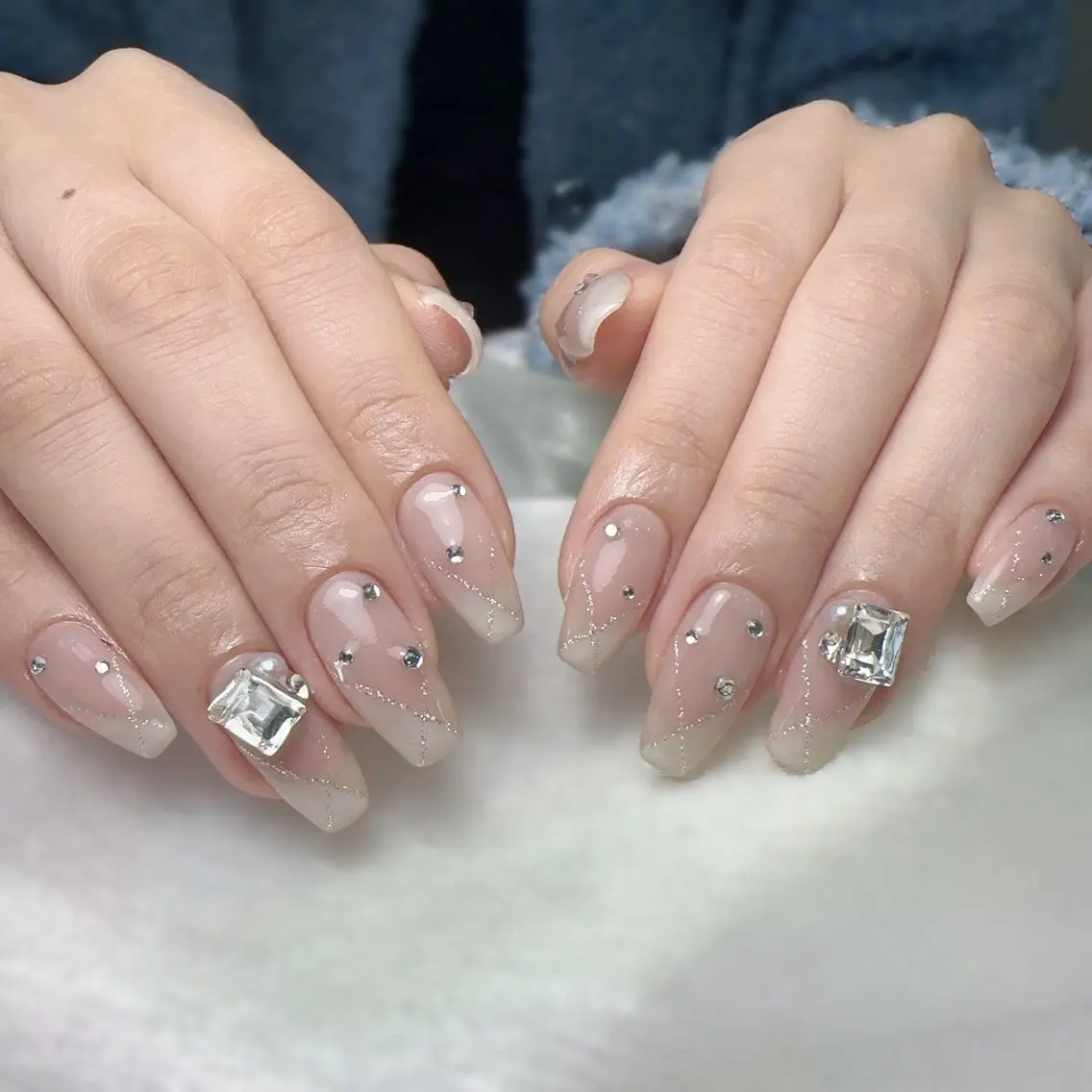 ネイル フレンチネイル 韓国ネイル 持ち込み ワンホンネイル ハンドネイル ハンドケア 🫧M. nailsのネイルデザイン