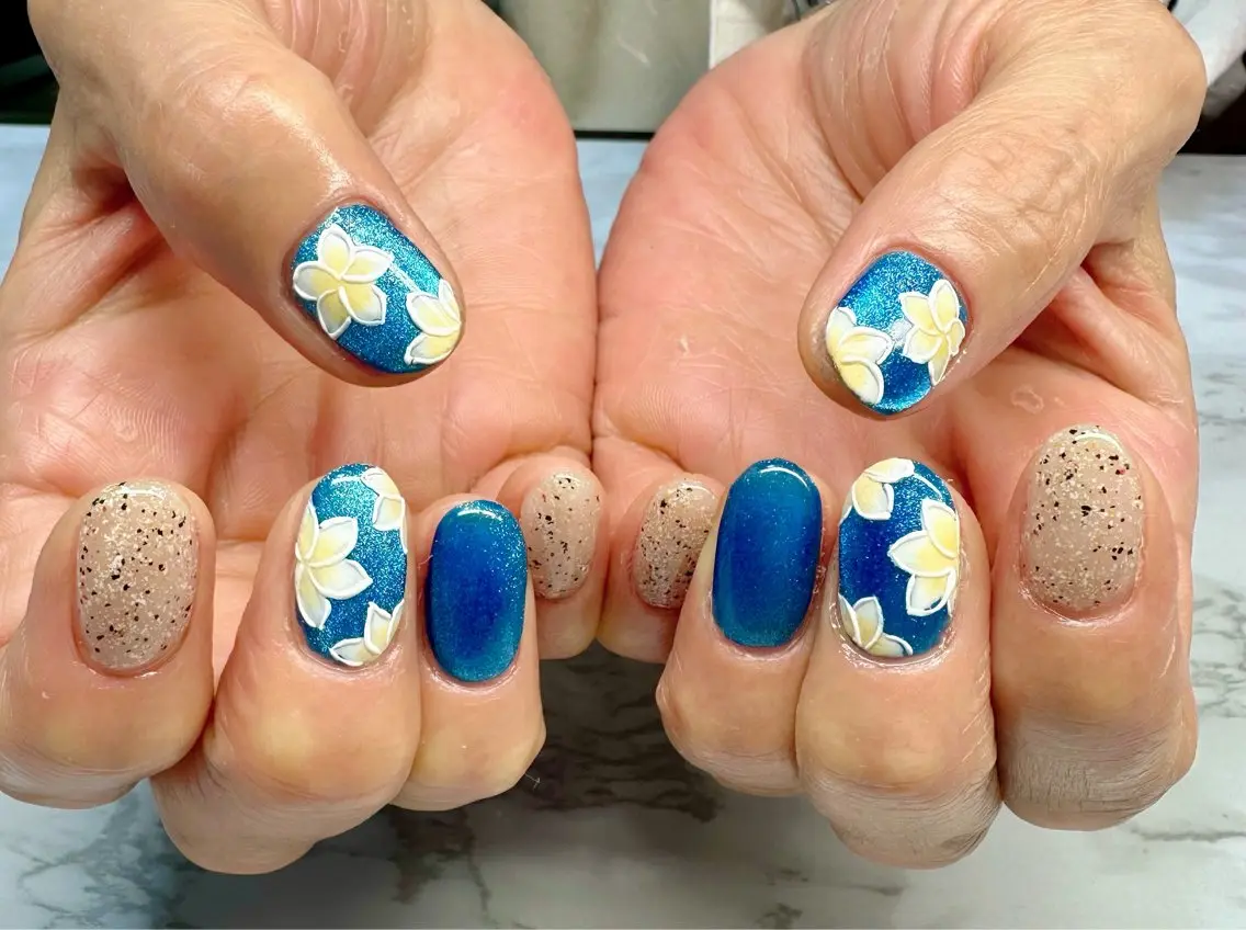 ネイル オーロラネイル ニュアンスネイル ワンカラーネイル 夏ネイル Mai’s nailのネイルデザイン
