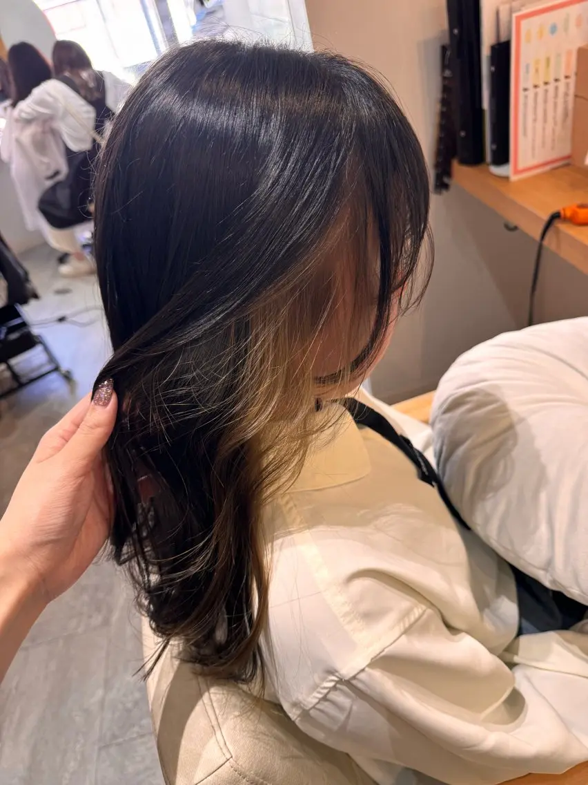カラー ブリーチ インナーカラー 《PARAGO緑橋》 内田美結のヘアスタイル