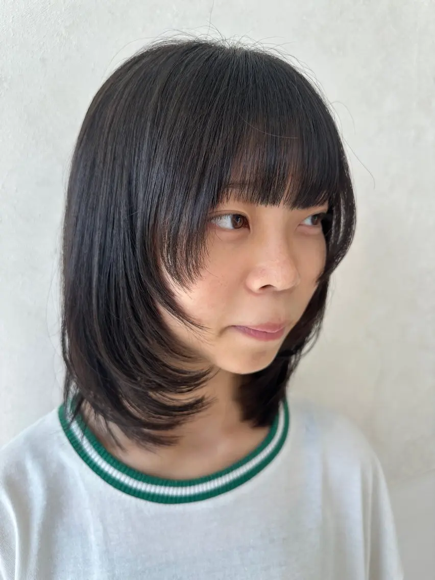 ミディアム ミディアムレイヤー レイヤーカット カット トリートメント 明日空きあり‼️ レイヤースタイル🩷のヘアスタイル