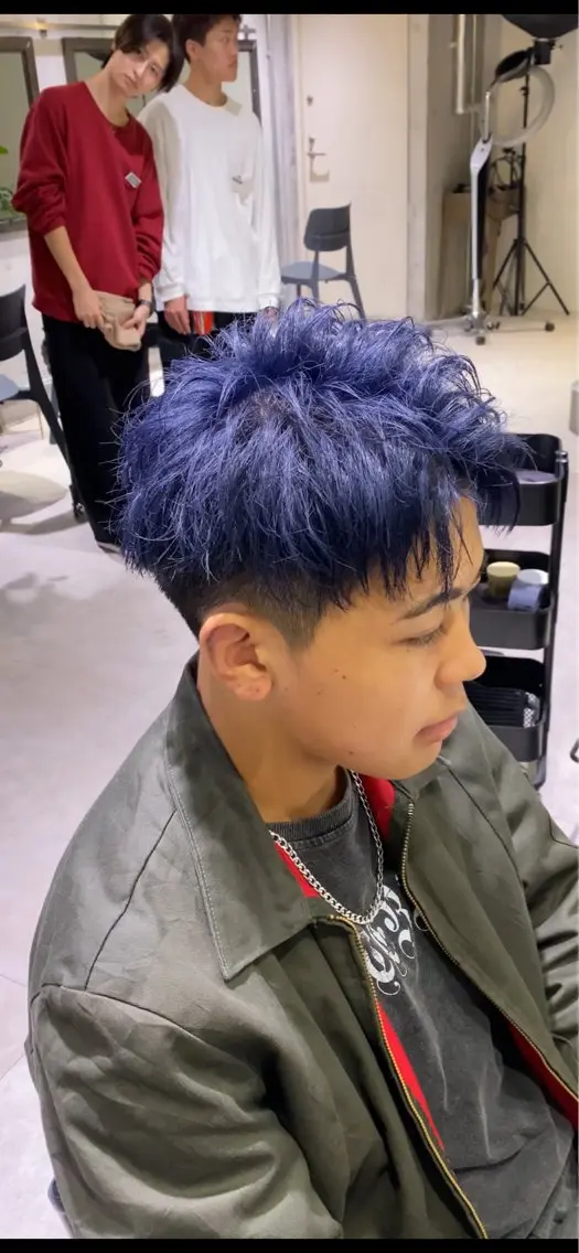 ショート カラー メンズ ブルーカラー 【メンズカット】 富塚 瑠士のヘアスタイル