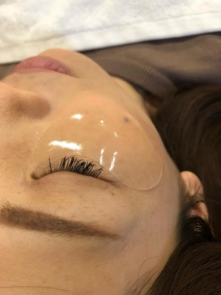 ★追加オプション　目元のぷるぷるパック(高濃度美容液フィルムパック)の写真