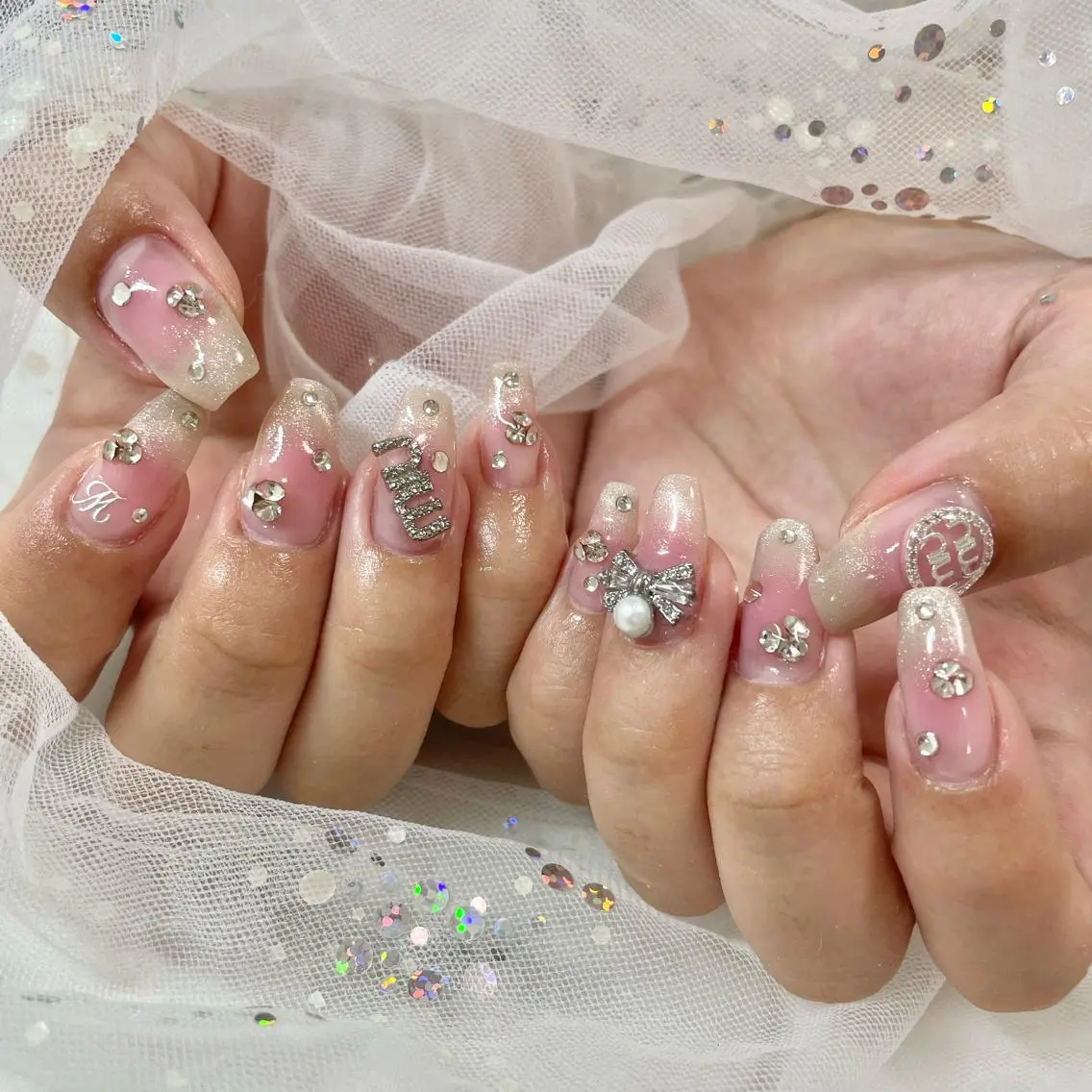 ネイル チークネイル マグネットネイル ハンドネイル 🎀AYAKO 🎀中韓ネイルのネイルデザイン