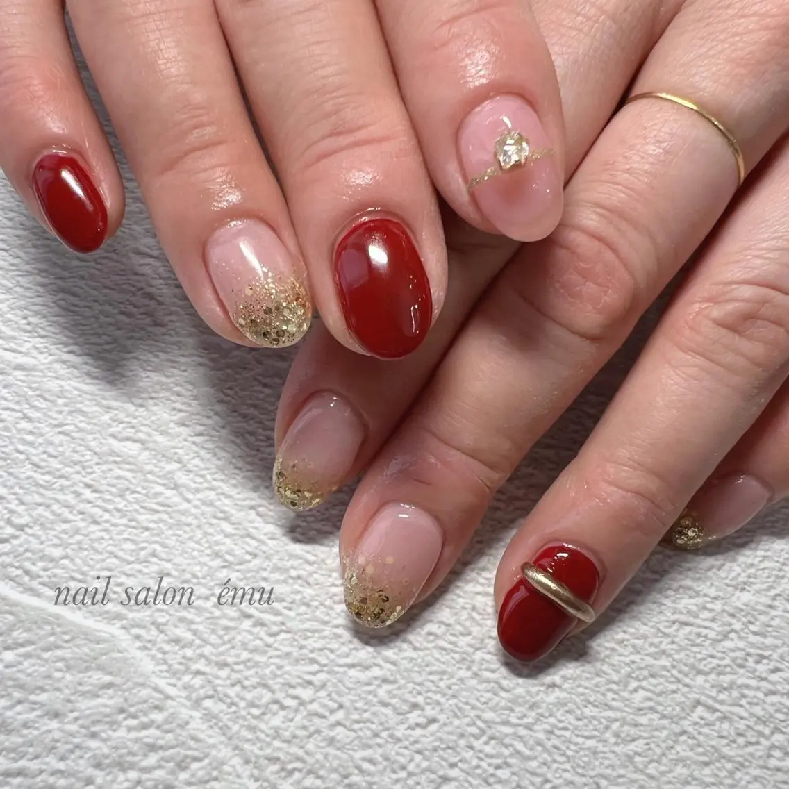 ミディアム ネイル ハンドネイル nail salon émuのネイルデザイン