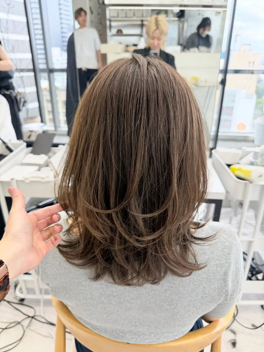 ミディアム カット レイヤーカット🫧 etsuのヘアスタイル