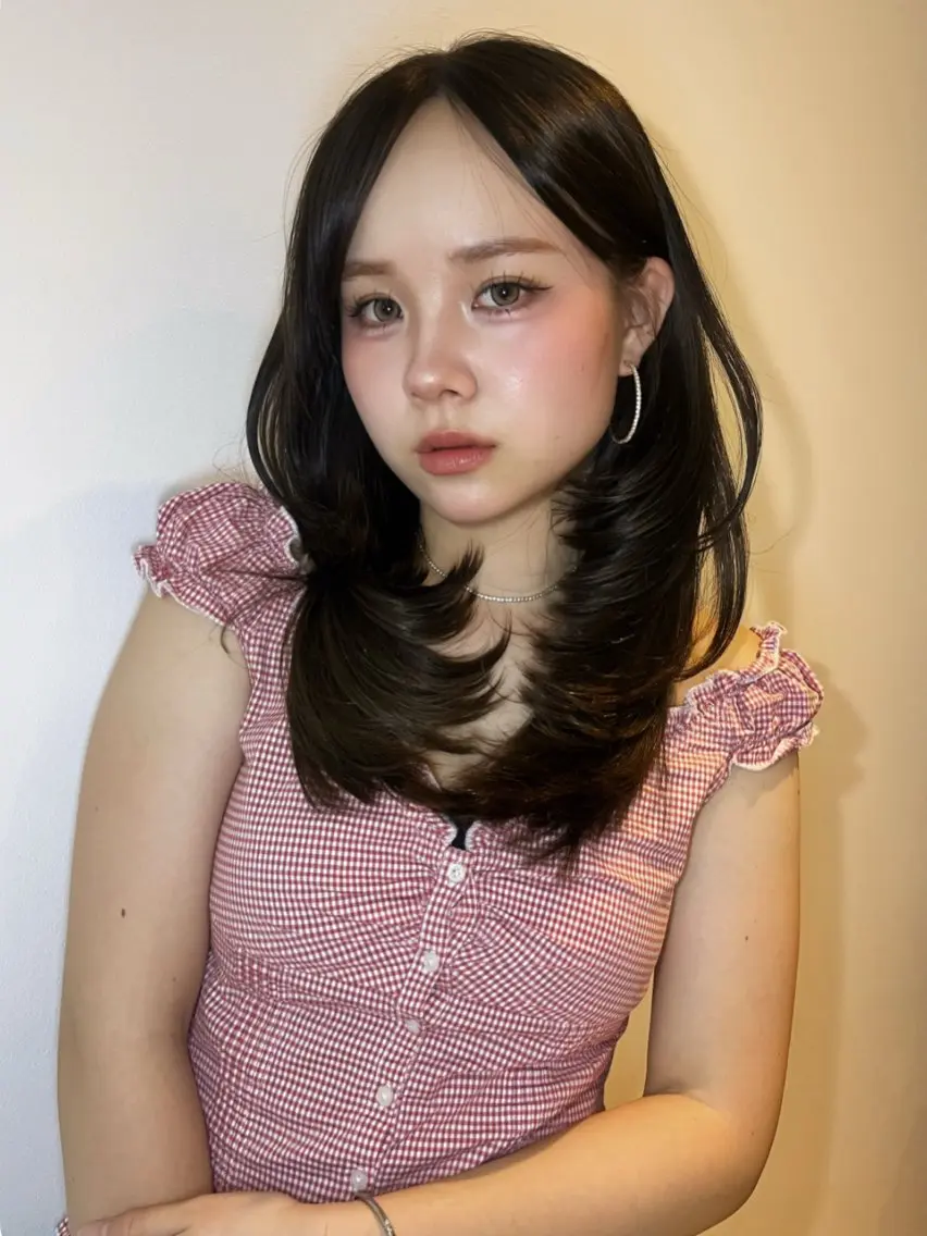 ロング カラー ベージュカラー ミント ミントベージュ レイヤーカット カット ヘアカラー YOLO/ HANAのヘアスタイル