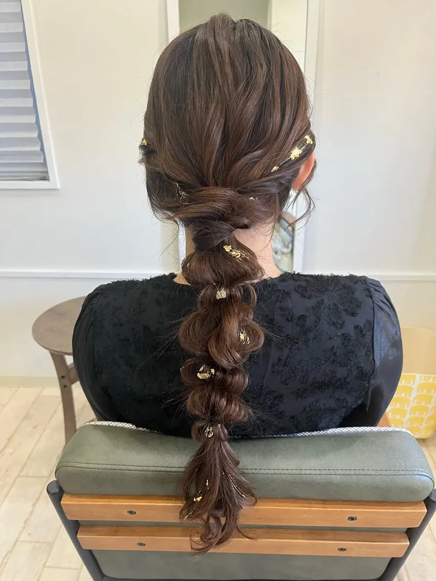 ロング ヘアアレンジ M.arc 【マーキ】のヘアスタイル