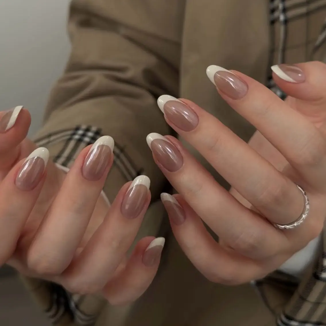 ネイル フットネイル フレンチネイル グラデーション 氷ネイル・うるうるネイル 韓国ネイル ハンドネイル Mixx Nail_ Studioのネイルデザイン