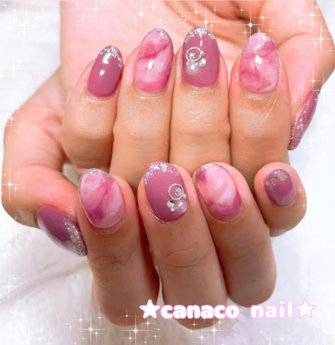 ネイル ラメ(グリッター) 大理石ネイル(マーブル) ピンク ハンドネイル ハンドケア ベテランネイル cnc nailのネイルデザイン