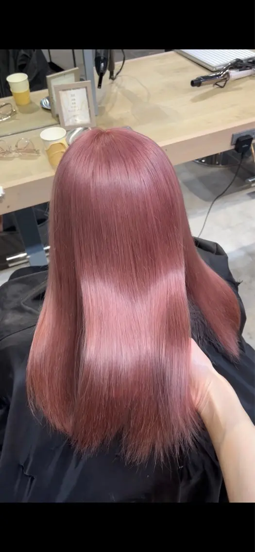 ミディアム カラー ブリーチ Lia 瑠莉花のヘアスタイル