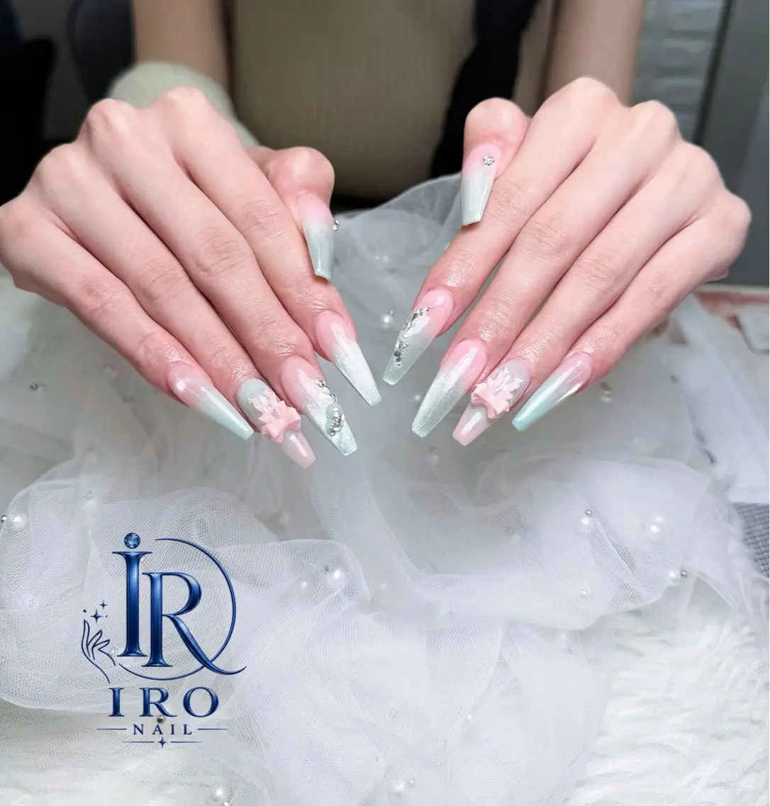 ネイル ハンドネイル IRO Nail Studioのネイルデザイン
