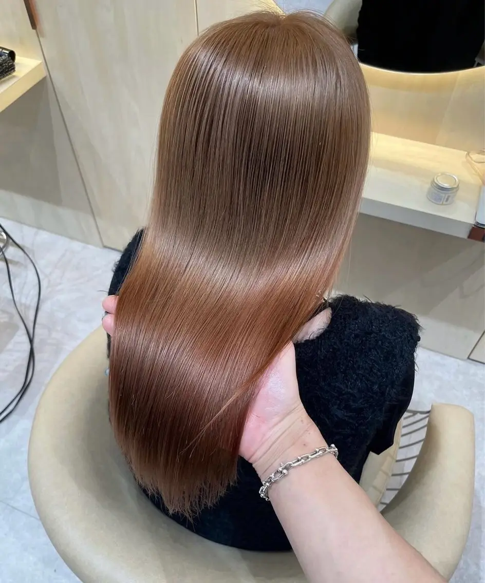 ロング カラー ヘアカラー トリートメント 顔周り\エクステ\ 透明感カラー\まりんのヘアスタイル