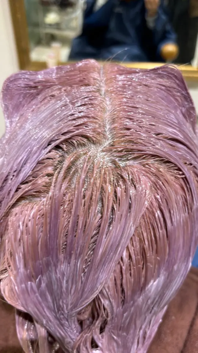カラー 胡子 凜のヘアスタイル