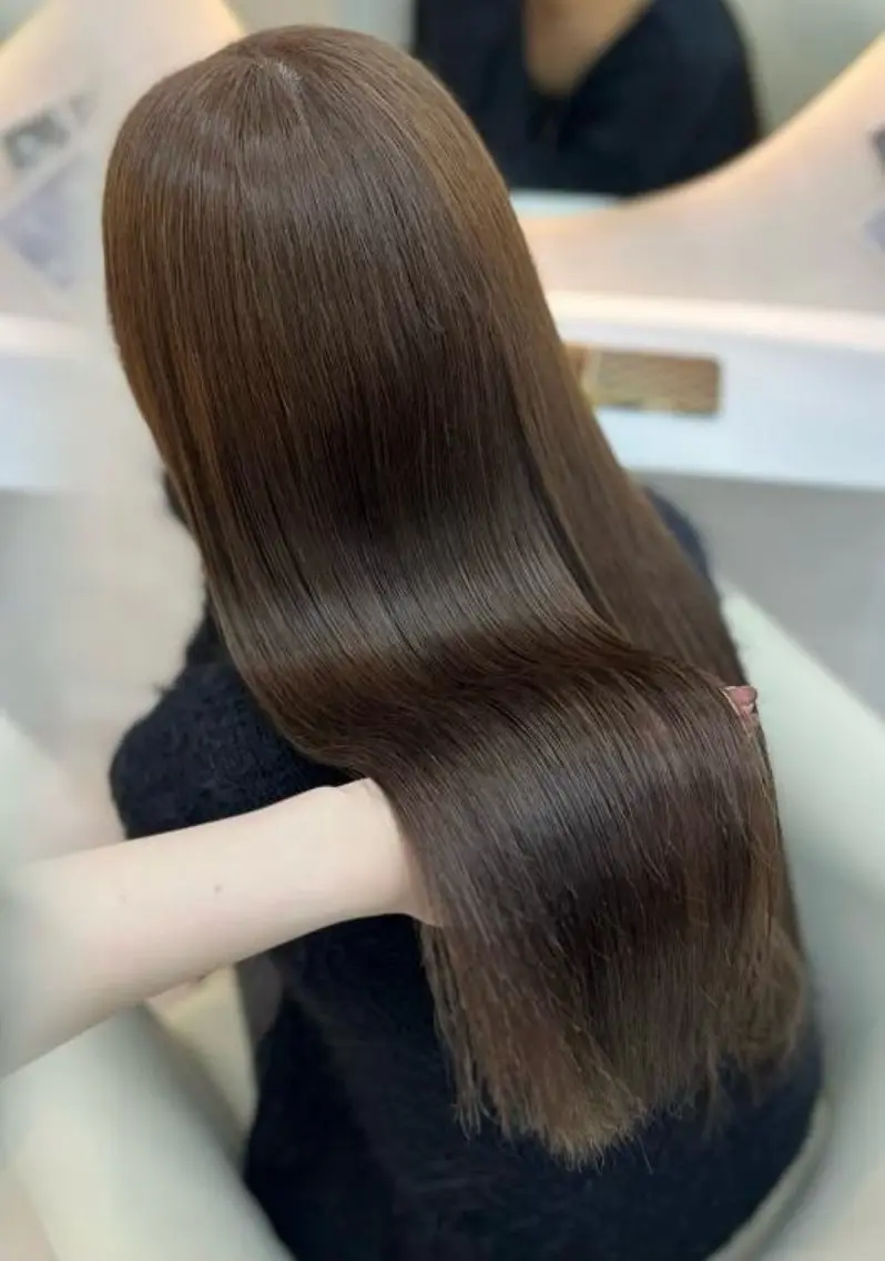 ロング カラー ブラウンカラー オリーブブラウン ヘアカラー トリートメント 🍒さき🍒大宮/ 透明感カラーのヘアスタイル