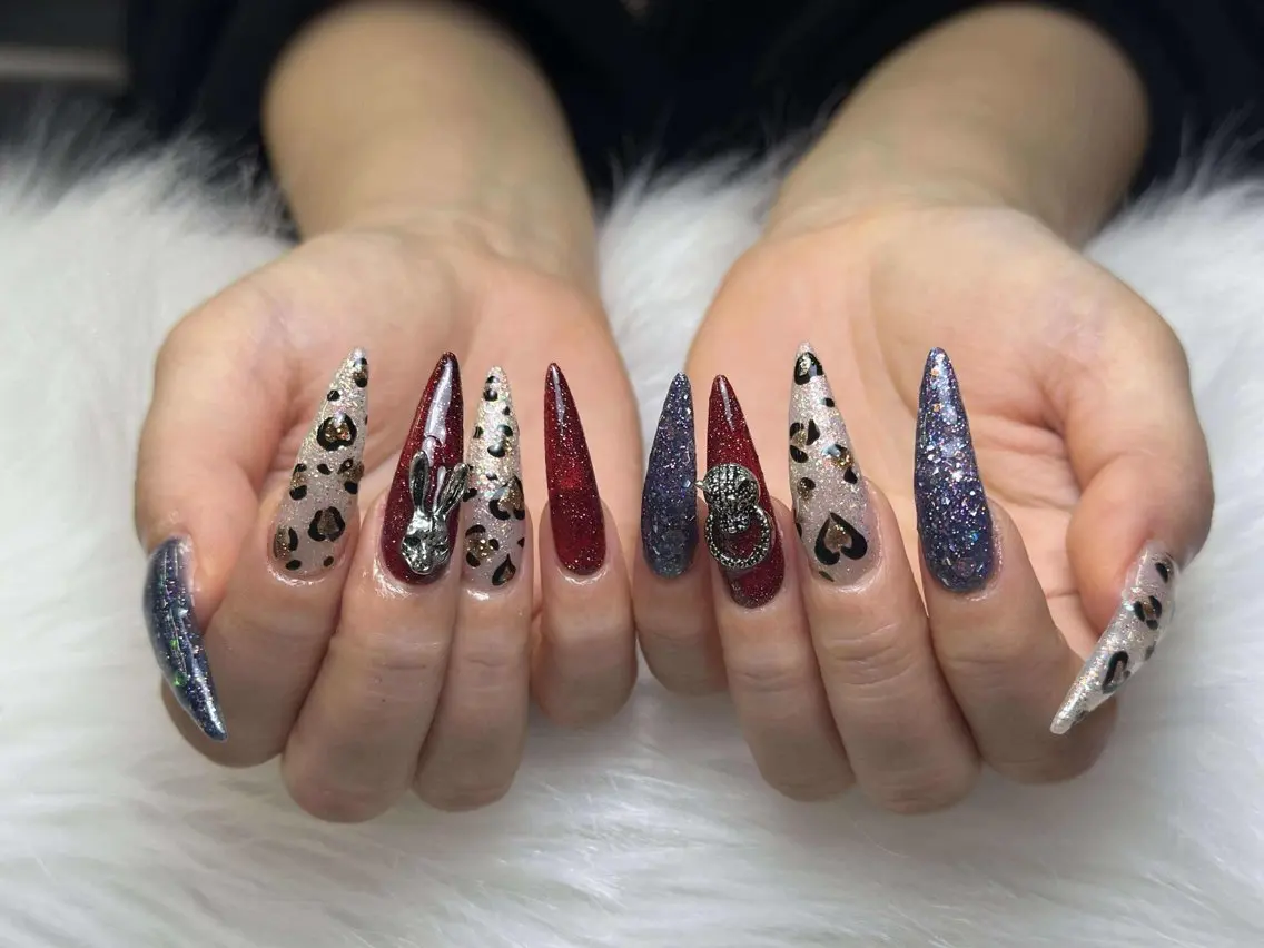 ネイル グラデーション キラキラネイル ワンカラーネイル 冬ネイル Jenn Nail Salonのネイルデザイン