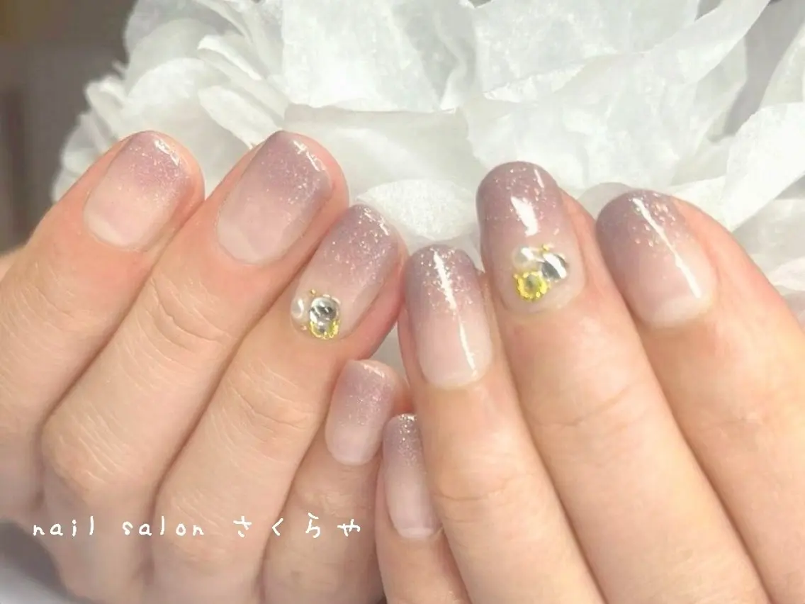 ネイル アートネイル 成人式 グラデーション パステルネイル 冬ネイル ハンドネイル さくらや❤ パラジェル使用のネイルデザイン