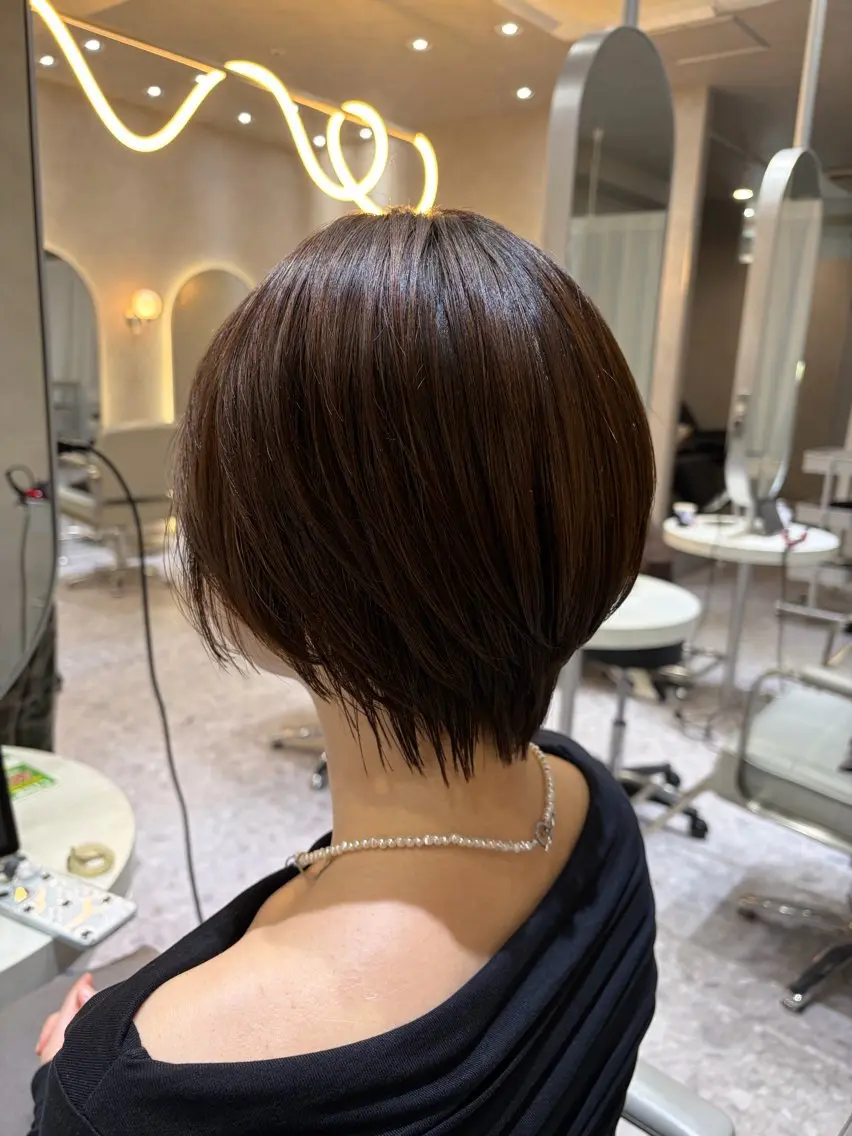 ショート カラー 丸みショート くびれヘア 顔まわりレイヤー 顔周りカット レイヤーカット ヘアカラー Ayano🎀似 合わせ×透明感🎀のヘアスタイル