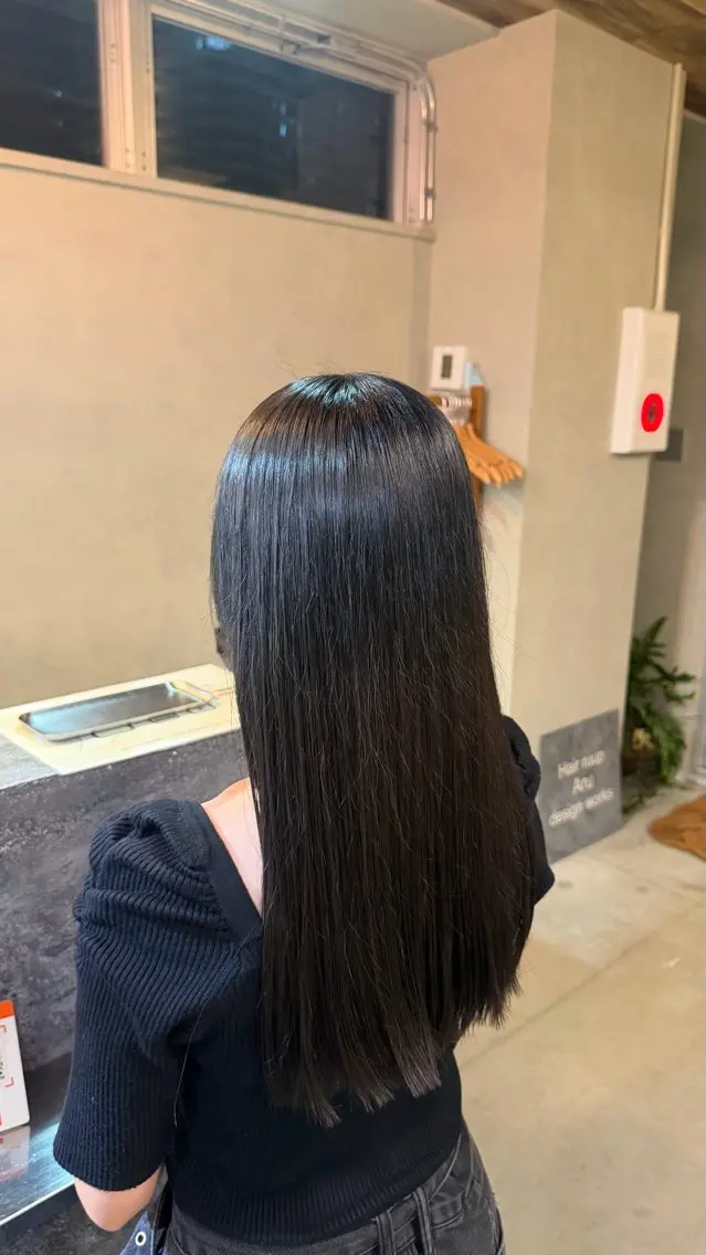 ロング カラー アッシュ ネイビーカラー オレンジ ヘアカラー ruup  Aru みさきのヘアスタイル