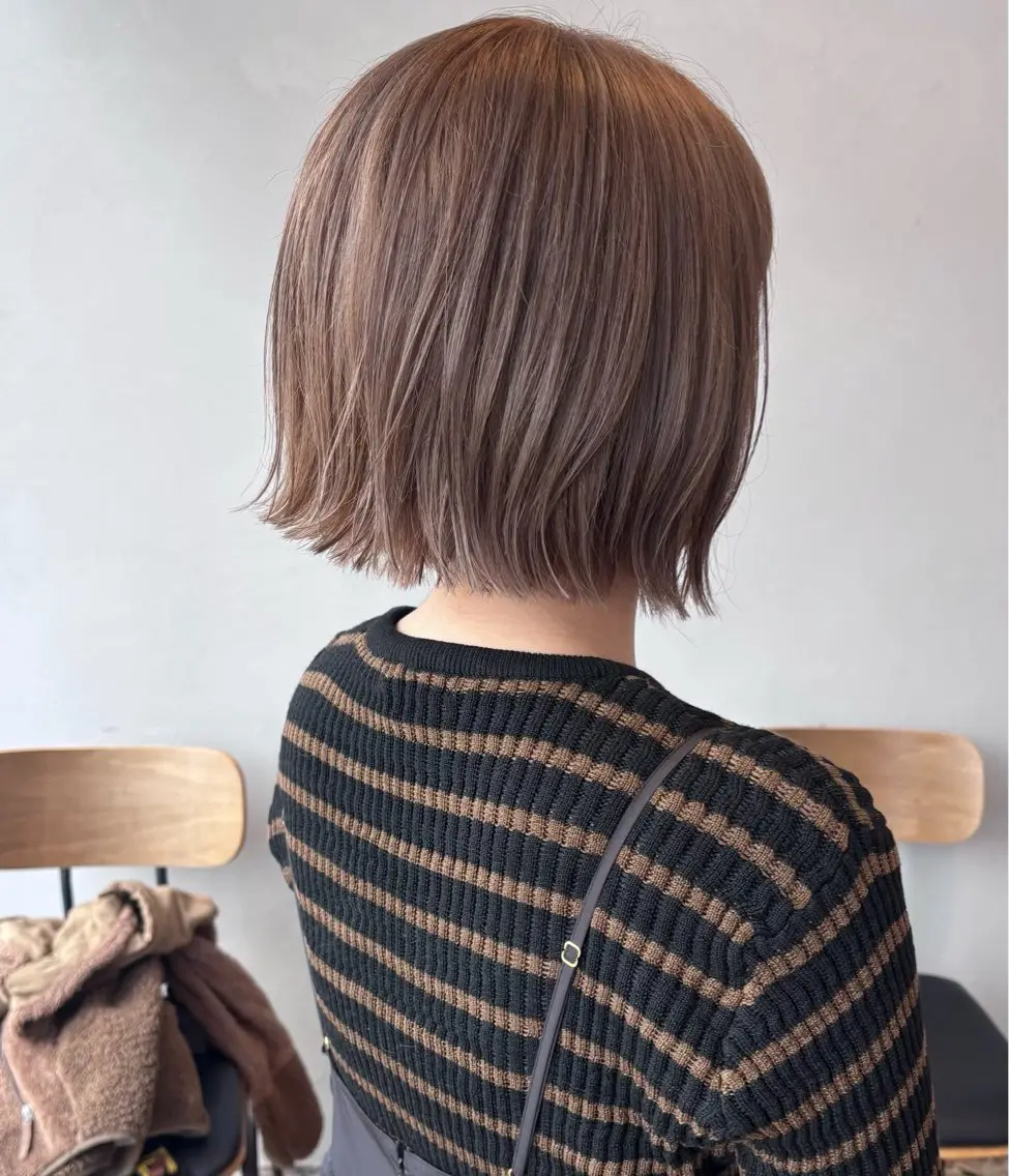 ミディアム 山口 真里亜のヘアスタイル
