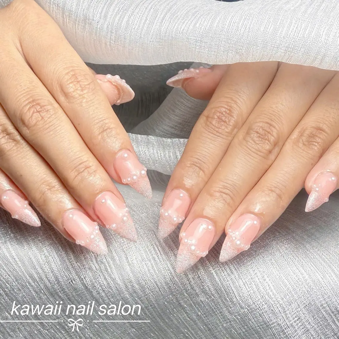ネイル ドット フレンチネイル 韓国ネイル マグネットネイル オフィスネイル Kawaii Nail Salonのネイルデザイン